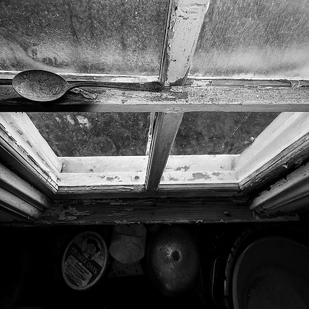 Inward View Frozen in Time